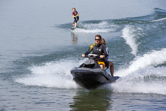 问策东源样本论道体育未来｜易剑东教授第八届跨年演讲