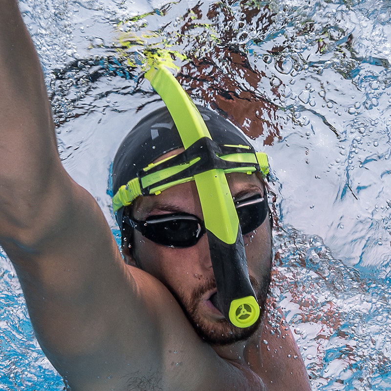 你知道游泳训练有哪些辅助装备么？(图1)