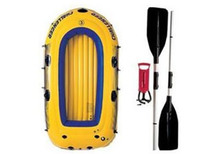 周柯宇陈妍希情人节大片再现“内娱姐弟恋天花板”(图1)