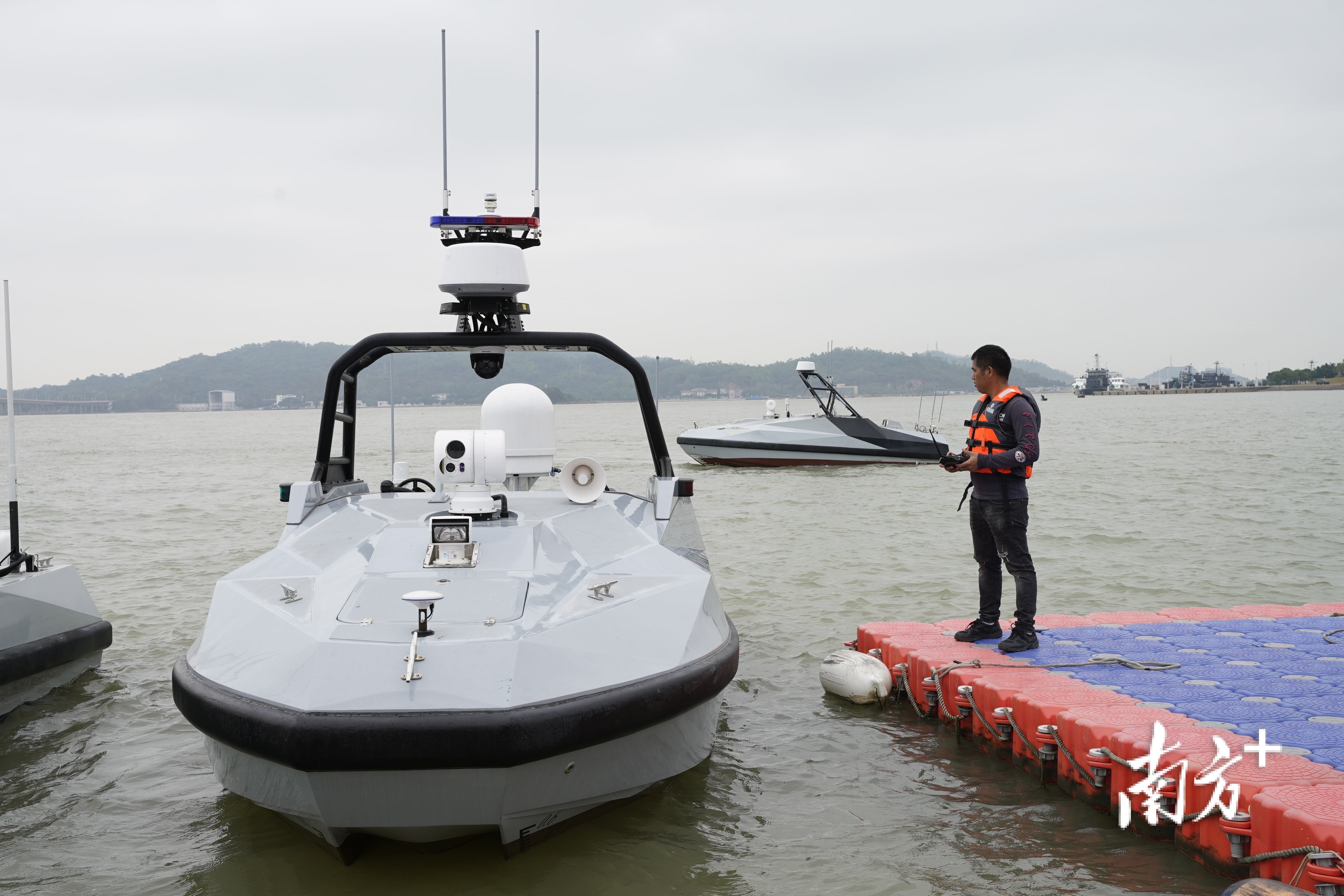 春晚“机器人天团”出圈藏着昌平机器人产业的深耕与布局(图1)