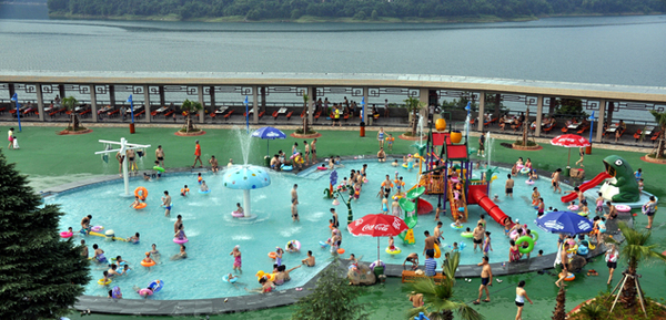 “粤”向蓝海“艇”向未来(图1)