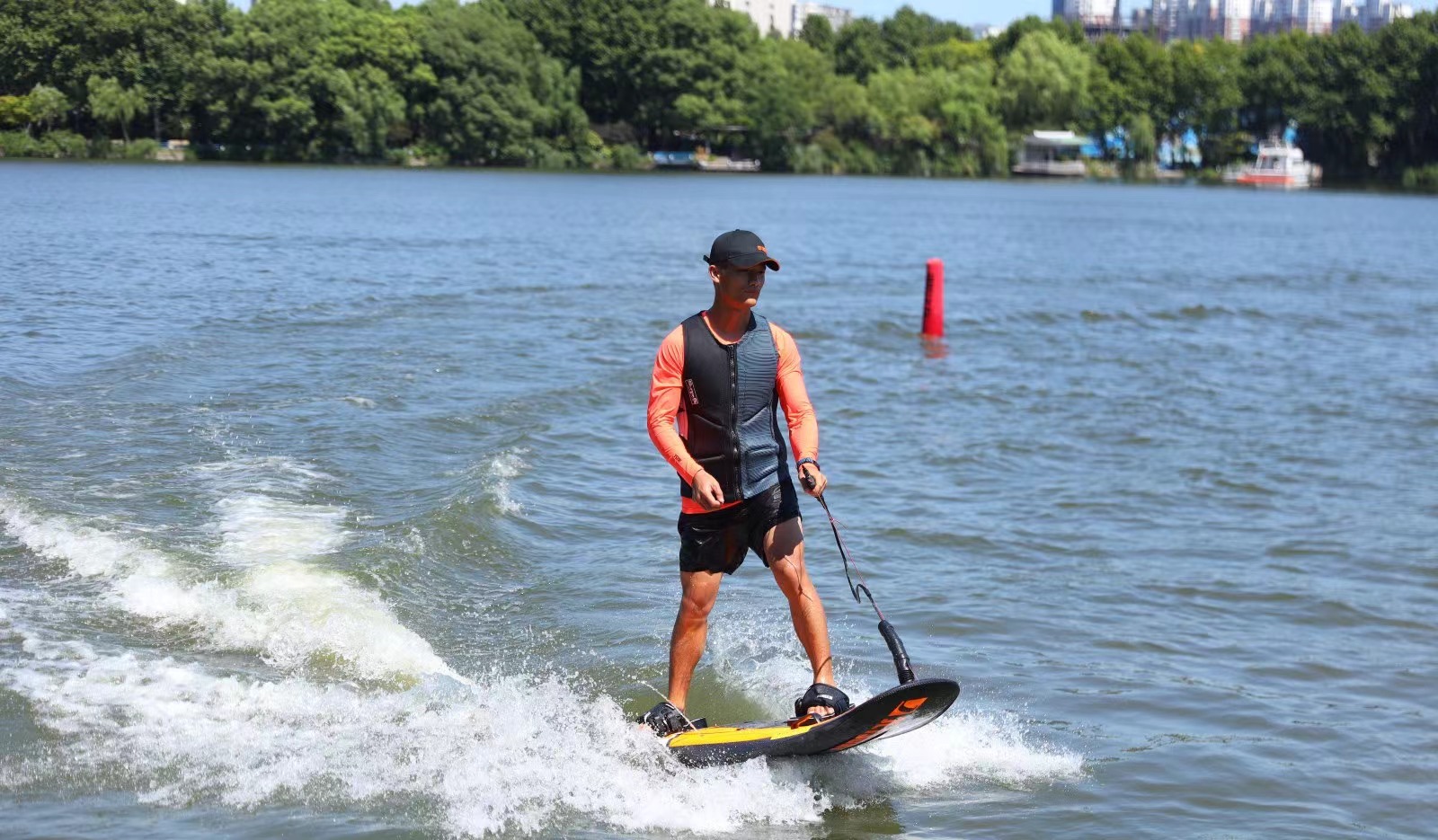 奥运冠军盛赞龙游水上运动环境(图1)